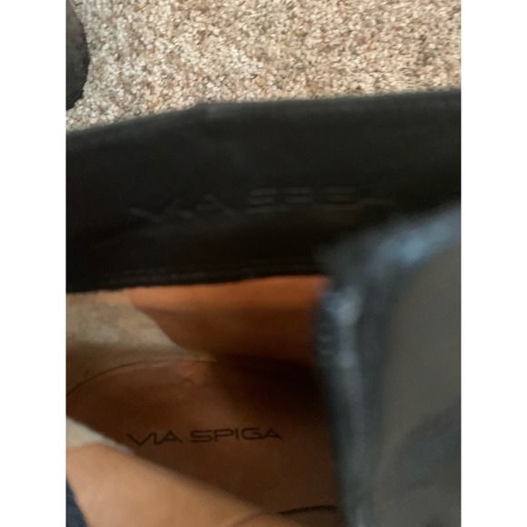 Via Spiga Black Leather  Side Zip 3.5 in. Heel Bootie Women's Size 9.5 - Picture 6 of 8